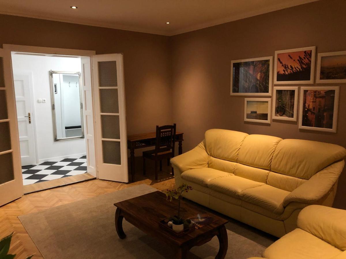 Margareta Apartman Beci Exterior foto